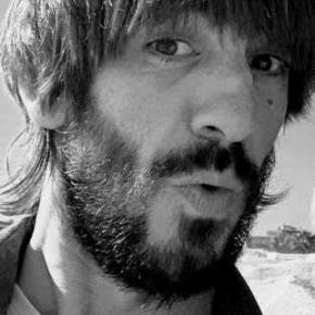 DANIEL NAVARRO: EL TESEO DE LA OBRA DIONISIO  de RAFAEL AMARGO – Por  Stella Cassiba – Corresponsal en&nbsp;Europa