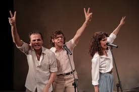 UN DOMINGO EN FAMILIA – Dramaturgia: S. Torres Molina – Dirección: Juan P. Gómez – Por Claudia&nbsp;Chas