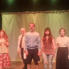 CONVERSACIÓN CON RAFAEL CALOMINO – Autor y director de El campeón y las gallinas: «…el escritor se impone al psicoanalista» – Por Lic. Mariana&nbsp;Wassner