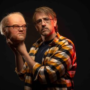 LOS ÚLTIMOS DÍAS DE SEYMOUR HOFFMAN – Actúa: Yoska Lázaro . Dir. : Fernando García Valle – Por Manuel&nbsp;Larrabure