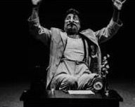 DISCEPOLÍN FANÁTICO ARLEQUIN de Daniel Casablanca – Dir. Guada Bervhi – Por Dra. Raquel Tesone / R&nbsp;Revart