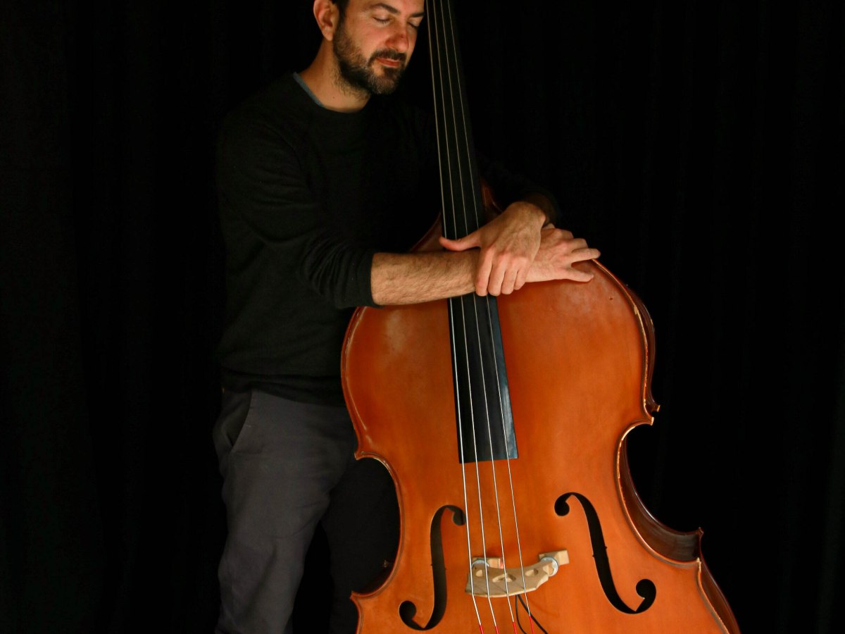 HISTORIAS CONTRABAJO Dirección: César Brie – Por Mariana&nbsp;Wassner