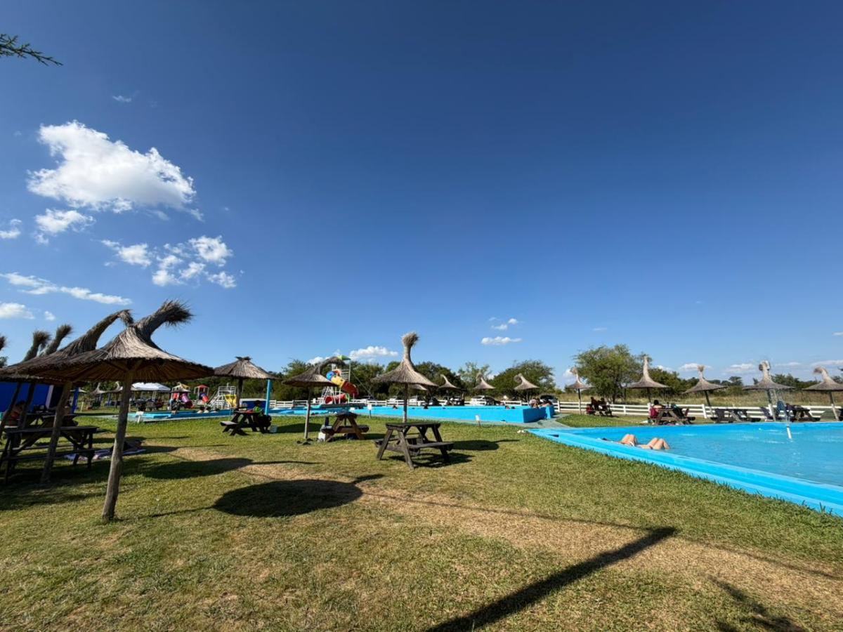 LAGUNA AZUL : Un oasis escondido – Por Lidice&nbsp;Delgado